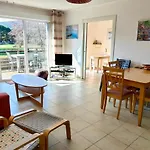Apartamento Spacious With Pool