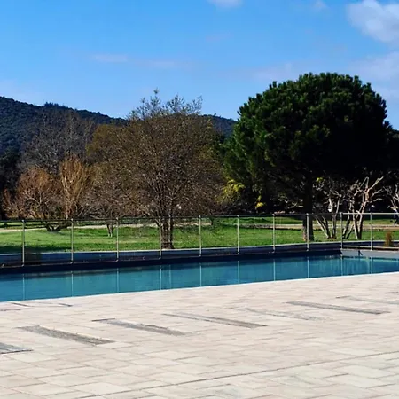 Spacious With Pool *