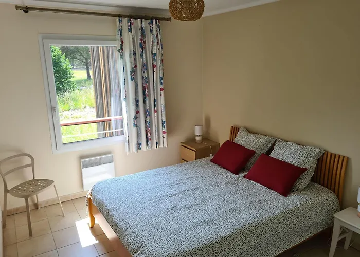 Spacious With Pool *