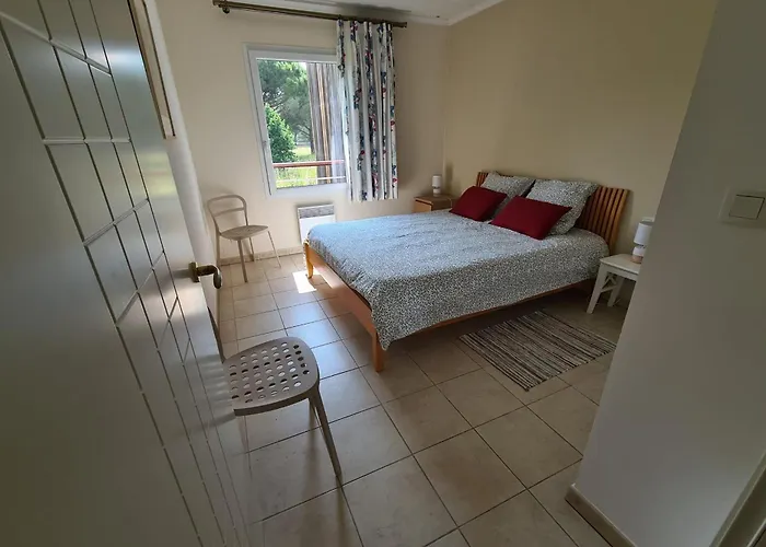 Spacious With Pool *