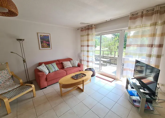 アパート Spacious With Pool *